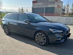 Grau Gebraucht 2021 Seat Leon FR Kombi | 22.500 € (Fairer Preis)