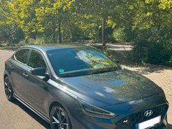 Grau Gebraucht 2021 Hyundai i30 N Performance Limousine | 26.900 € (Fairer Preis)