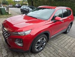 Rot Gebraucht 2018 Hyundai Santa Fe Premium SUV | 24.700 € (Etwas zu teuer)