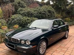 Grün Gebraucht 2003 Jaguar XJ8 Executive Limousine | 9.000 €