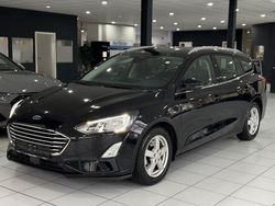 Schwarz Gebraucht 2019 Ford Focus Cool & Connect Limousine | 15.990 € (Fairer Preis)