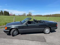 Schwarz Gebraucht 1992 Mercedes E300 Classic Cabrio | 17.500 €