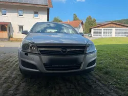 Silber Gebraucht 2007 Opel Astra Limousine | 2.450 € (Fairer Preis)