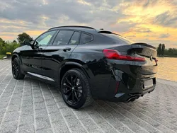 Schwarz Gebraucht 2024 BMW X4 M Sport SUV | 75.000 € (Teuer)