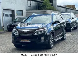 Schwarz Gebraucht 2015 Kia Sorento Platinum Edition SUV | 13.899 € (Fairer Preis)