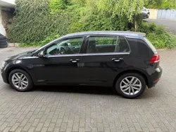 Schwarz Gebraucht 2018 VW Golf VII Comfortline Limousine | 16.500 € (Fairer Preis)