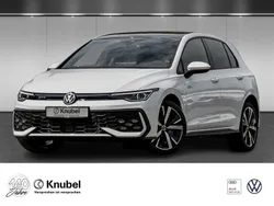 Weiss Gebraucht 2024 VW Golf VIII GTE Limousine | 40.490 € (Superpreis)