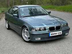 Grün Gebraucht 1996 BMW 320 Performance Coupé | 9.999 € (Fairer Preis)