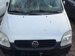 Silber Gebraucht 2002 Opel Agila Kleinwagen | 750 € (Guter Preis)