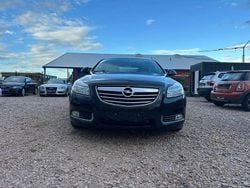 Schwarz Gebraucht 2010 Opel Insignia Selection Limousine | 5.599 € (Fairer Preis)