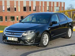 Grün Gebraucht 2010 Ford Fusion Limousine | 2.900 €