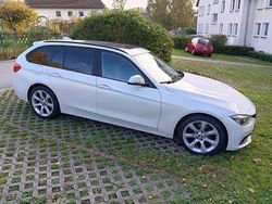 Weiß Gebraucht 2016 BMW 318 Sport Line Kombi | 14.400 € (Fairer Preis)