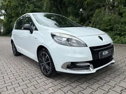 Weiß Gebraucht 2012 Renault Scénic III Bose Edition Van / Kleinbus | 4.590 € (Guter Preis)