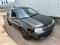Schwarz Gebraucht 1998 VW Golf IV Kleinwagen | 1.200 € (Etwas zu teuer)