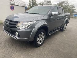 Grau Gebraucht 2017 Mitsubishi L200 Plus Abholung | 18.990 € (Guter Preis)
