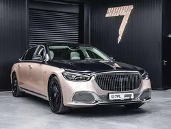 Light rose / nautical blue Neu 2025 Mercedes S680 Maybach Limousine | 381.990 €