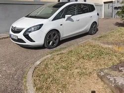 Weiß Gebraucht 2014 Opel Zafira Tourer Van / Kleinbus | 8.700 € (Fairer Preis)