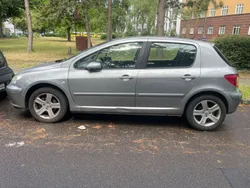 Silber Gebraucht 2004 Peugeot 307 Sport Limousine | 2.790 € (Fairer Preis)