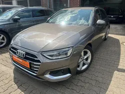 Grau Gebraucht 2022 Audi A4 Advanced Kombi | 22.580 € (Superpreis)