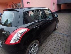 Schwarz Gebraucht 2015 Suzuki Swift Comfort Kleinwagen | 6.000 € (Fairer Preis)