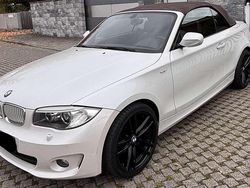 Weiß Gebraucht 2013 BMW 118 Cabriolet Lifestyle Cabrio | 11.900 € (Fairer Preis)