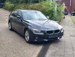 Schwarz Gebraucht 2014 BMW 320 Kombi | 7.700 € (Guter Preis)