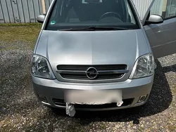 Silber Gebraucht 2005 Opel Meriva Van / Kleinbus | 2.999 € (Fairer Preis)