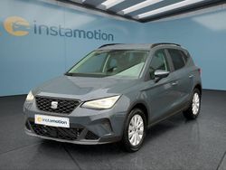 Blau Neu 2025 Seat Arona SUV | 27.949 € (Etwas zu teuer)