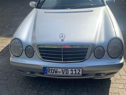 Silber Gebraucht 2000 Mercedes E200 Classic Limousine | 3.490 € (Guter Preis)