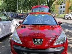 Rot Gebraucht 2012 Peugeot 206+ Kleinwagen | 3.000 € (Fairer Preis)