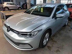 Silber Gebraucht 2023 VW Golf Life Limousine | 22.980 € (Guter Preis)