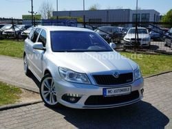 Silber metallic Gebraucht 2012 Skoda Octavia RS Kombi | 7.999 € (Guter Preis)