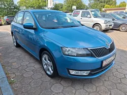 Blau Gebraucht 2014 Skoda Rapid Elegance Limousine | 9.999 € (Fairer Preis)