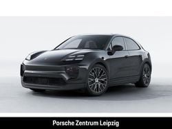 Schwarz Neu 2025 Porsche Macan SUV | 92.878 €
