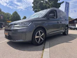 Grau Gebraucht 2021 VW Caddy Move Van / Kleinbus | 24.999 € (Fairer Preis)