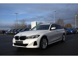 Weiss Gebraucht 2023 BMW 320 Kombi | 31.990 € (Guter Preis)
