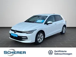 Pure white Gebraucht 2024 VW Golf VIII Life Limousine | 26.590 € (Fairer Preis)