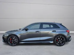 Grau Gebraucht 2022 Audi RS3 Sportback Comfort Kleinwagen | 52.999 € (Superpreis)
