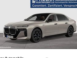 Grau Gebraucht 2024 BMW i7 Executive Limousine | 132.790 € (Guter Preis)