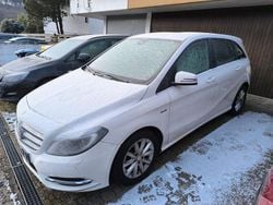 Weiß Gebraucht 2011 Mercedes B180 Van / Kleinbus | 5.900 € (Superpreis)