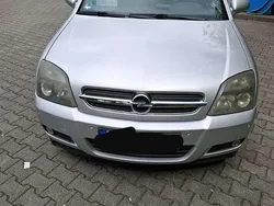 Silber Gebraucht 2004 Opel Vectra Kombi | 1.300 € (Fairer Preis)