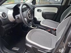 Grau Gebraucht 2019 Renault Twingo LIMITED Kleinwagen | 9.350 € (Fairer Preis)