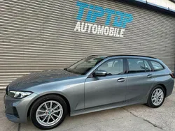 Grau Gebraucht 2023 BMW 320 Sport Line Limousine | 26.900 € (Guter Preis)