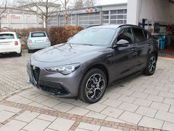 Grau Gebraucht 2023 Alfa Romeo Stelvio Premium SUV | 34.600 € (Fairer Preis)