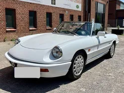 Weiß Gebraucht 1992 Alfa Romeo Spider Cabrio | 13.690 €