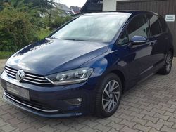 Blau Gebraucht 2017 VW Golf Sportsvan Sound Van / Kleinbus | 12.999 € (Etwas zu teuer)