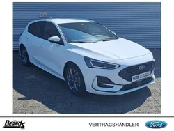 Frozen white Neu 2024 Ford Focus ST-Line X Limousine | 25.890 € (Superpreis)