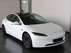 Weiß Gebraucht 2024 Tesla Model 3 RWD Limousine | 33.500 € (Guter Preis)