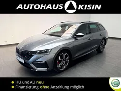 Grey metallic Gebraucht 2024 Skoda Octavia RS Kombi | 39.590 € (Fairer Preis)