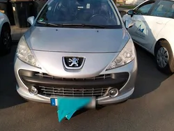 Grau Gebraucht 2007 Peugeot 207 Platinum Limousine | 1.850 € (Fairer Preis)
